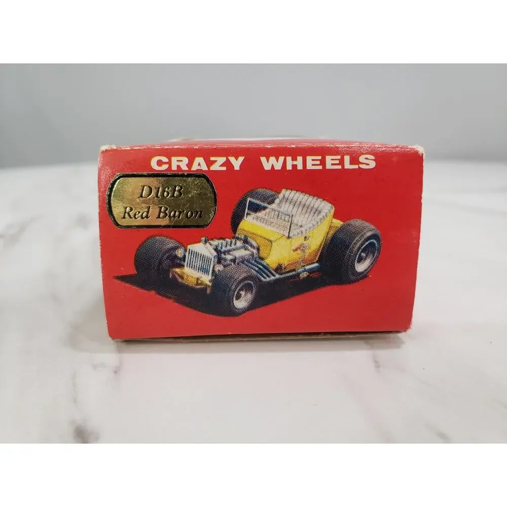 81895 ZYLMEX Crazy Wheels 1/64 - D16 B‎ Red Baron Krazy Vintage